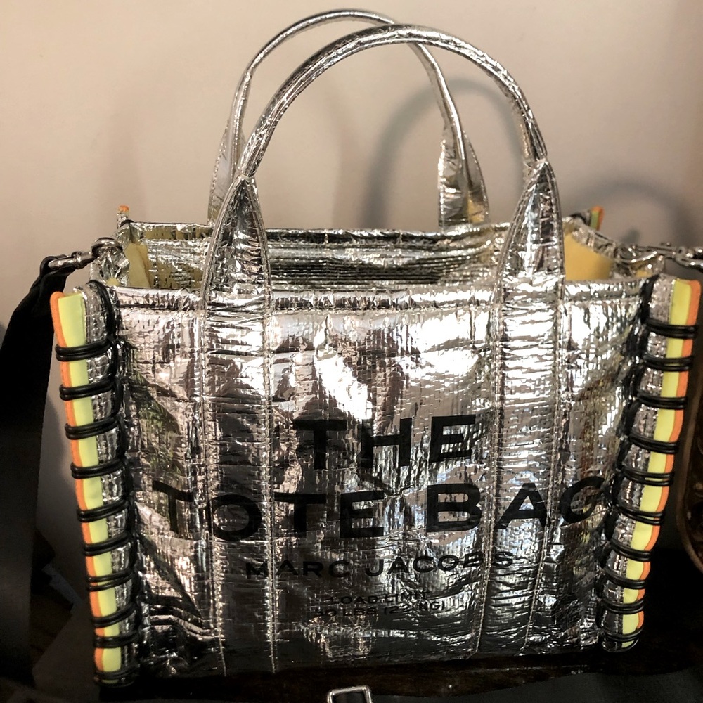 THE MEDIUM TOTE MARC JACOBS